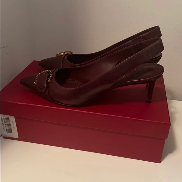 Salvatore Ferragamo heels - Picture 2 of 5